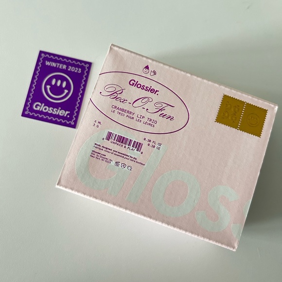Glossier Cranberry Trio (2023) BNIB & Seasonal Winter Sticker - Picture 1 of 7